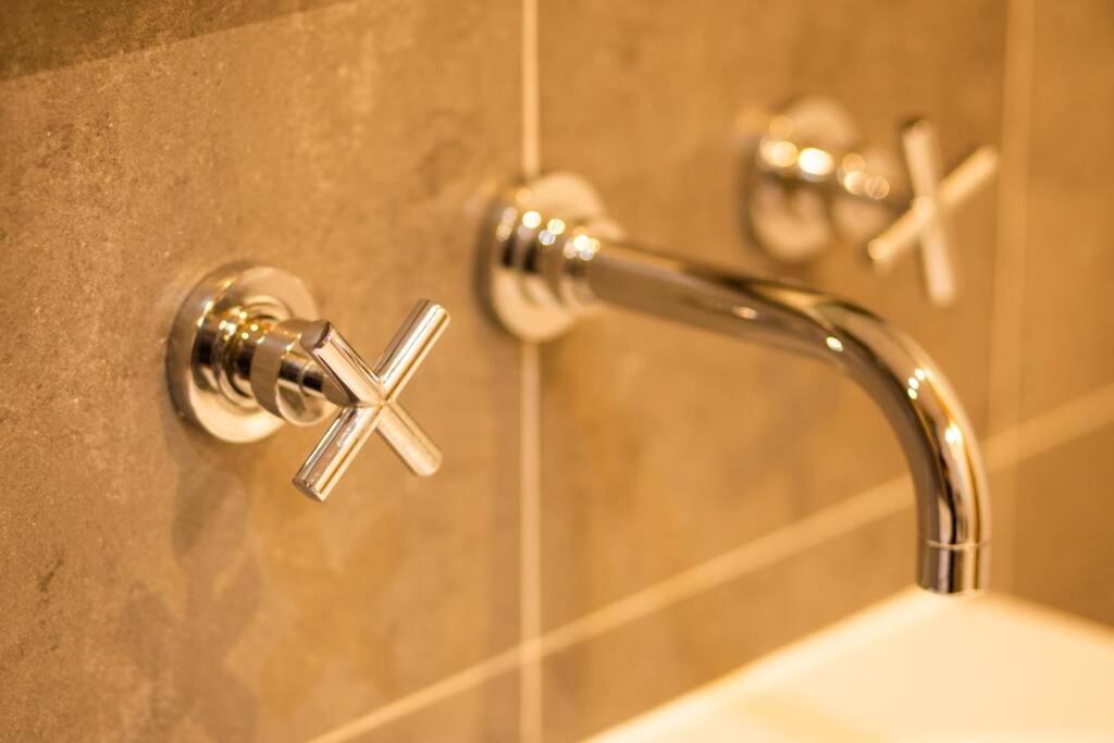 Luxury 2Bed Spacious Apartment- City Centre- Free Parking Birmingham Dış mekan fotoğraf